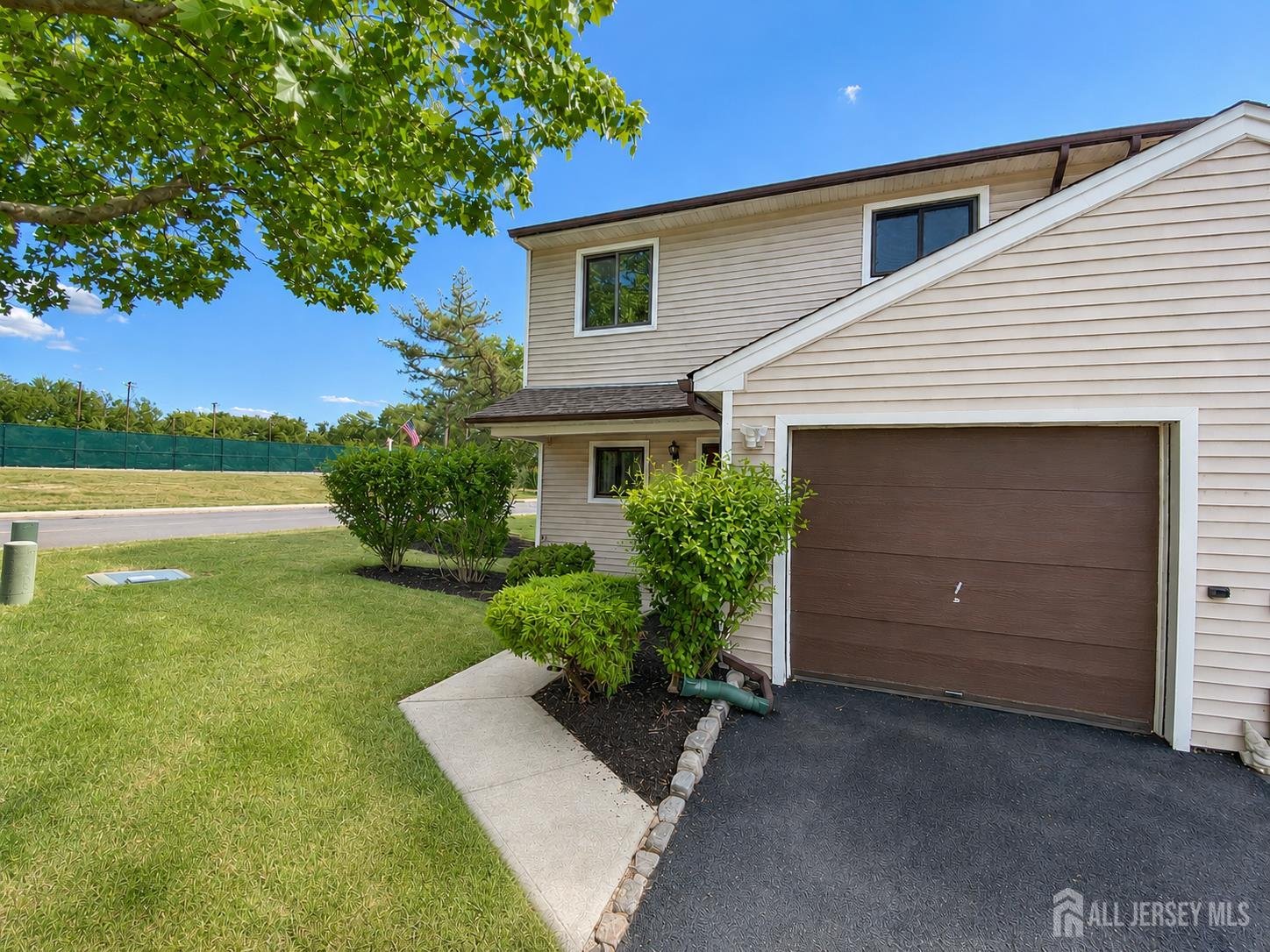 1 Orchid Court, Edison, New Jersey